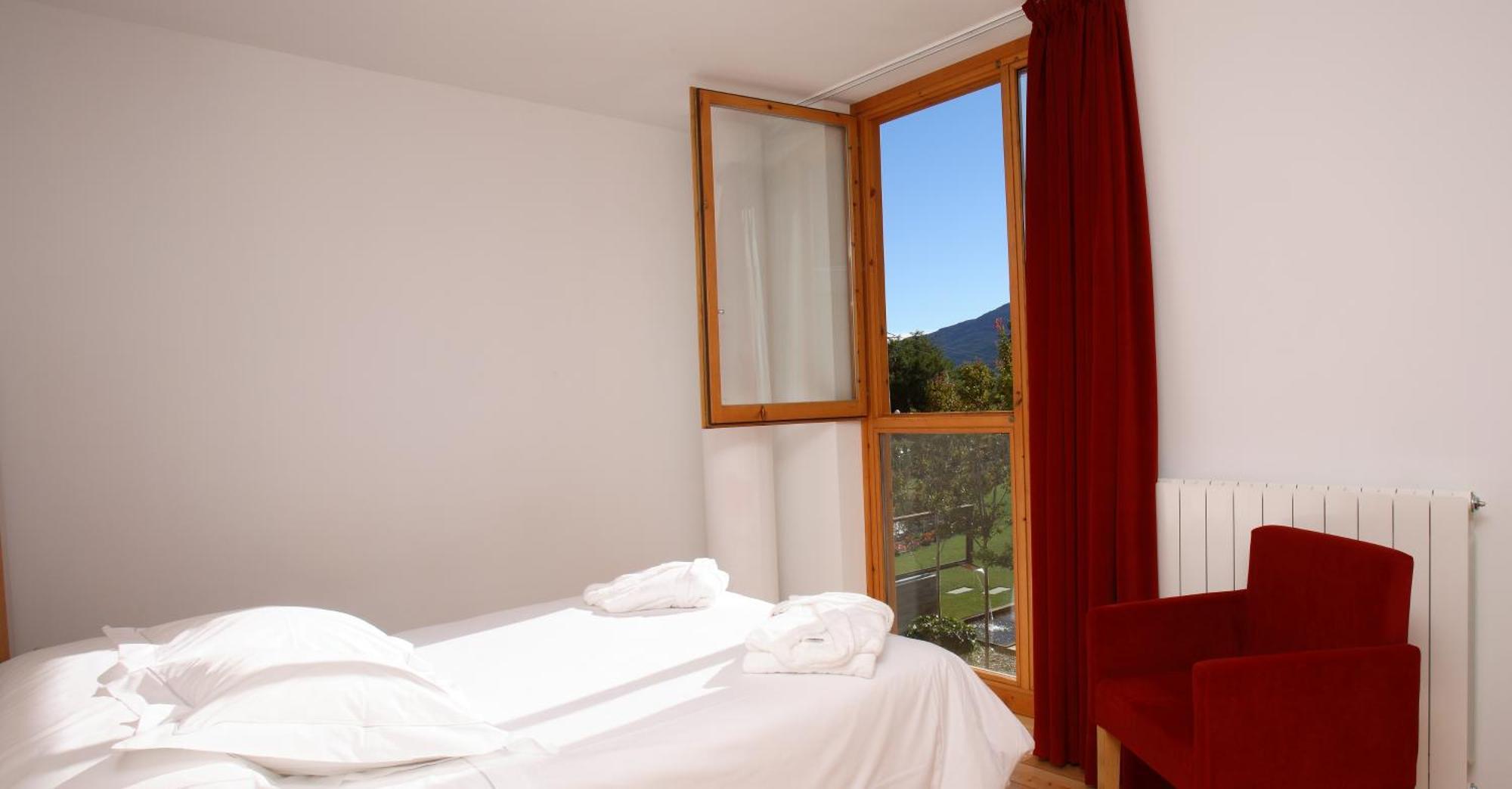 Hotel Tierra De Biescas Esterno foto